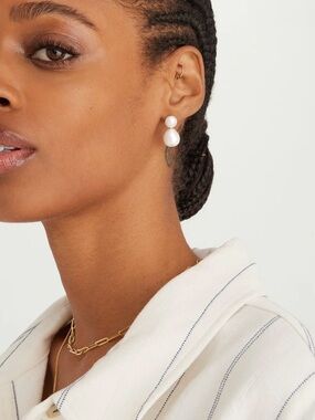 NWT - Mejuri Bold Pearl Drop Earrings